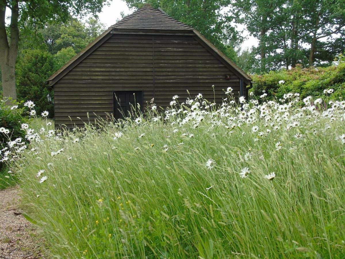 Bond'S Cottage Barn Royal Tunbridge Wells Eksteriør bilde